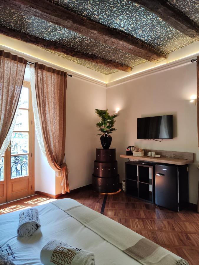 Palazzo Il Convento Luxury Umberto I Bed & Breakfast Naples Exterior photo