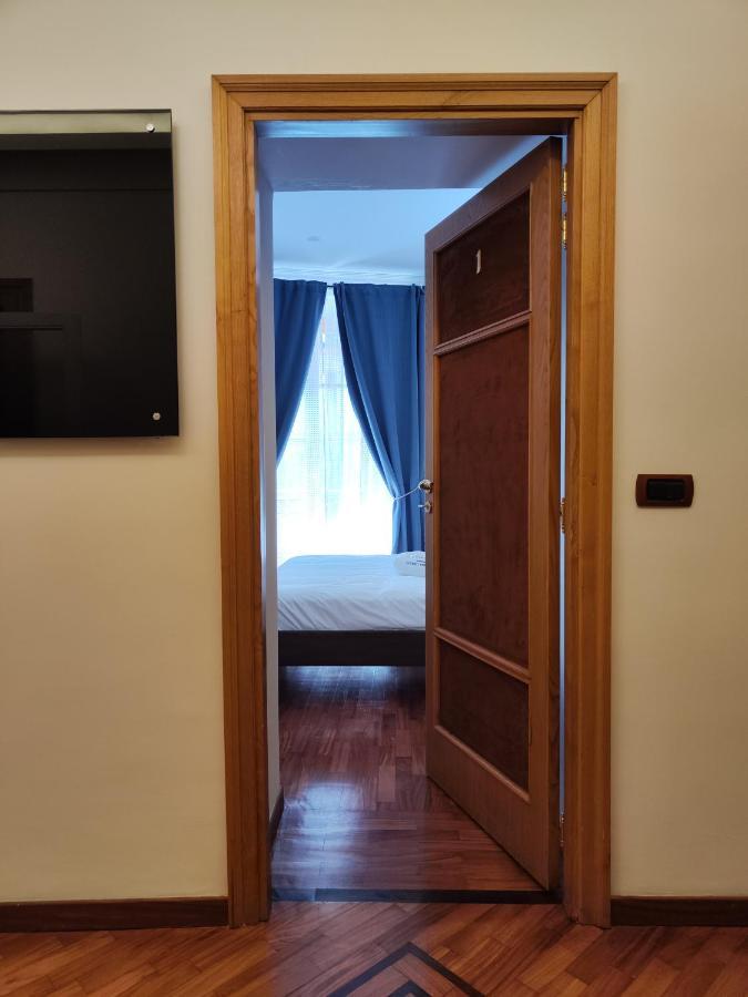 Palazzo Il Convento Luxury Umberto I Bed & Breakfast Naples Exterior photo