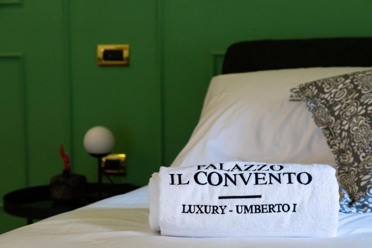 Palazzo Il Convento Luxury Umberto I Bed & Breakfast Naples Exterior photo